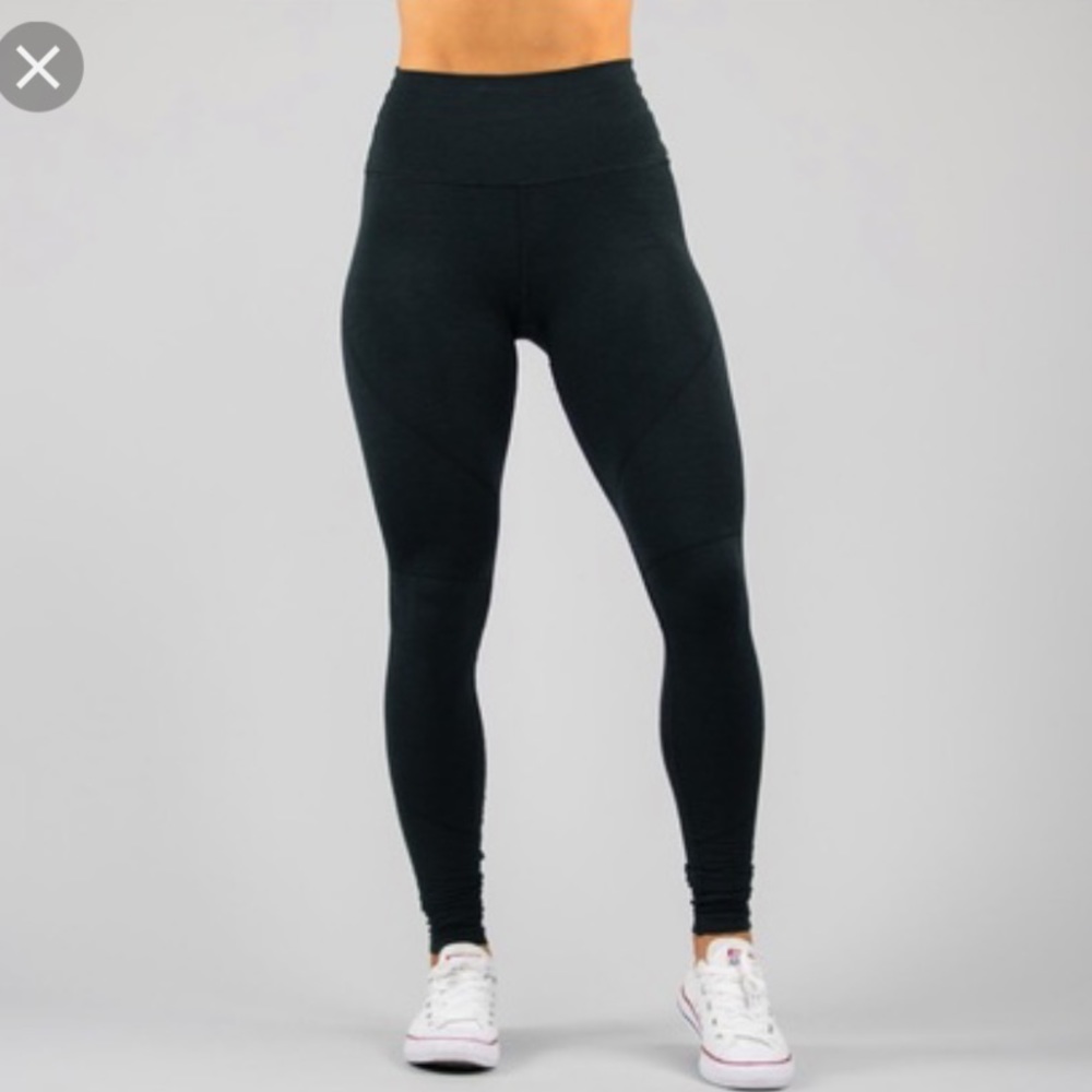Original 2018 Alphalete Revival Leggings